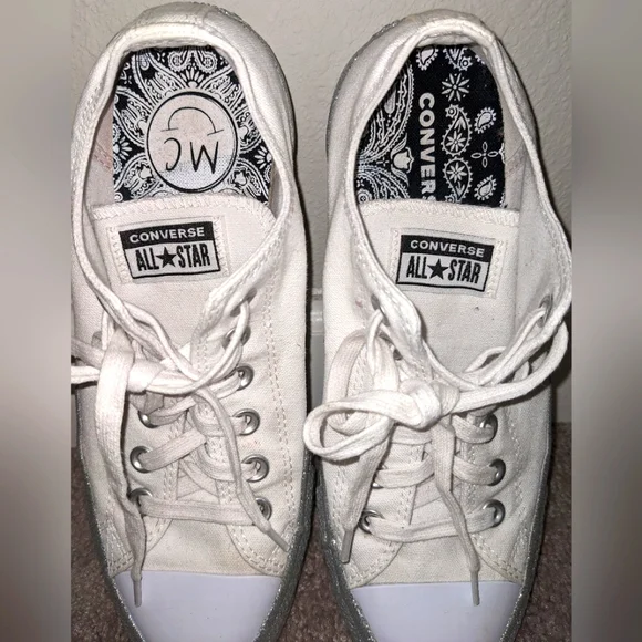 Miley Cyrus Limited Edition Converse All Star Low Top Sneakers by Chuck Taylor - Picture 3 of 6
